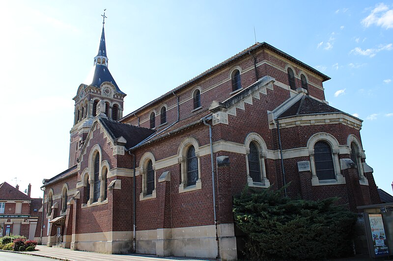 File:Lassigny Eglise 1.jpg