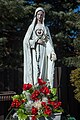 Figurka Matki Boskiej na rogu ulic Jaśminowej i Suwalnej