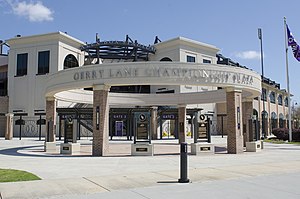 Estadio de béisbol de la Universidad Estatal de Luisiana, Baton Rouge, Luisiana - panoramio (25) .jpg