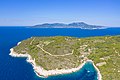 Luftbild vom nordwesten Teil der Insel Bisevo mit Blick auf die Insel Vis in Kroatien (48608614781).jpg