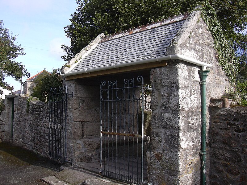 File:Lych Gate (DSCN0064).jpg