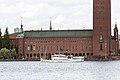 MS Prins Carl Philip Stockholms stadshus Riddarfjärden 2019 08 12 b.jpg