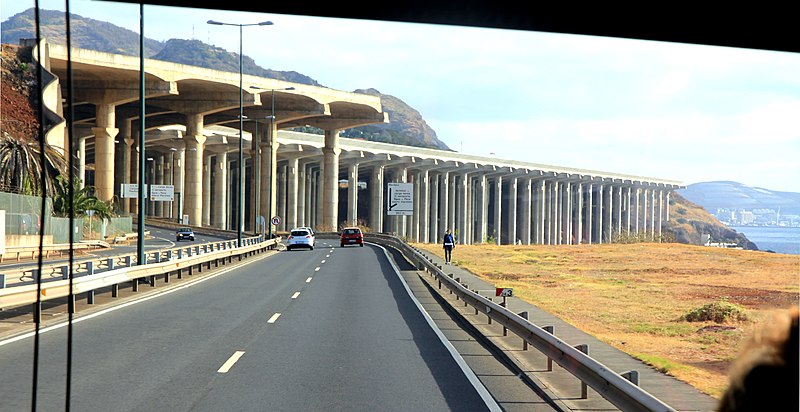 File:Madeira Funchal Airport Runway 2016 1.jpg