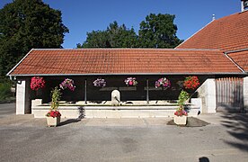 Fontaine-lavoir.