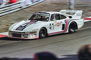 Stommelen/Schurti works Porsche 935-77 Martini Porsche 41 246.jpg