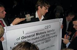 Hudema at the Los Angeles auto show at which he challenged General Motors CEO Richard Wagoner Mike Hudema auto show.jpg