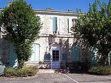 Ang Town Hall sa Montpouillan