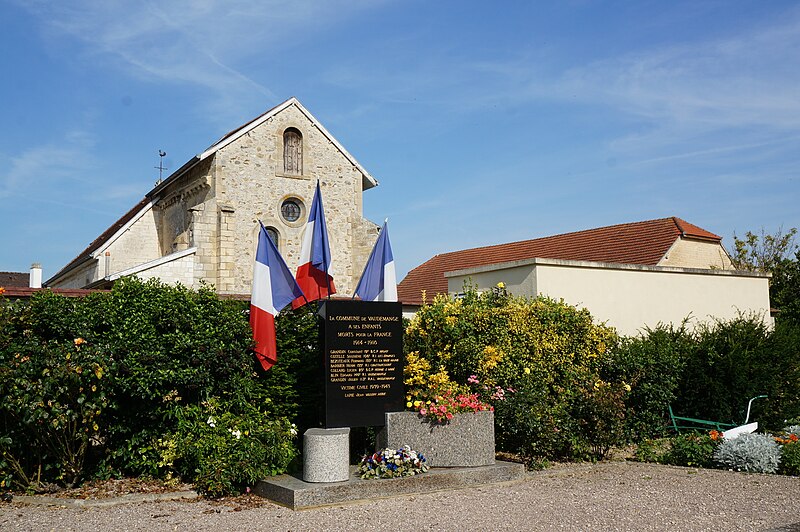 File:Monument aux morts 0059.JPG