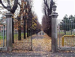 Monza-via-Gallarana-entrée-ex-villa-Biffi.jpg