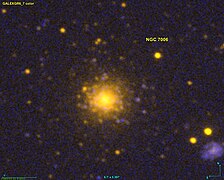 NGC 7006 dans le domaine de l'ultraviolet par GALEX.