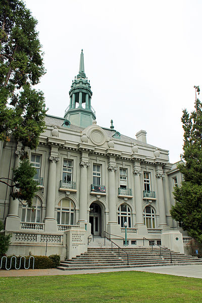 File:Old City Hall - Berkeley - Stierch - 3.jpg