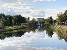 Winschoterdiep in Foxhol with factories in the background Oude Winschoterdiep (Foxhol) 2.jpg