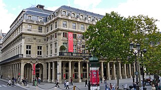 P1090007 France, Paris, le bâtiment du théâtre de la Comédie-Française (5629183743).jpg