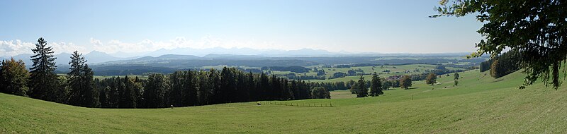 File:Panorama Auerberg.jpg