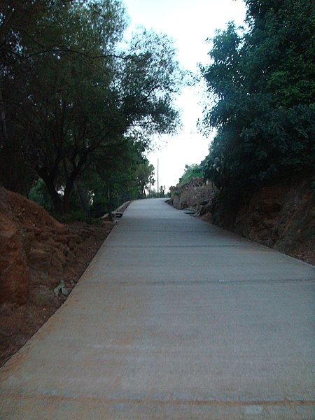 File:Parque Güell - panoramio (2).jpg