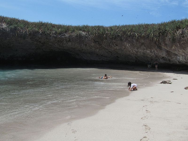 File:Parque Nacional Islas Marietas (9372266495).jpg