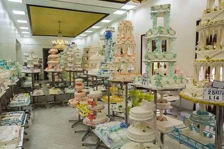 Cakes on display at Pasteleria Ideal
