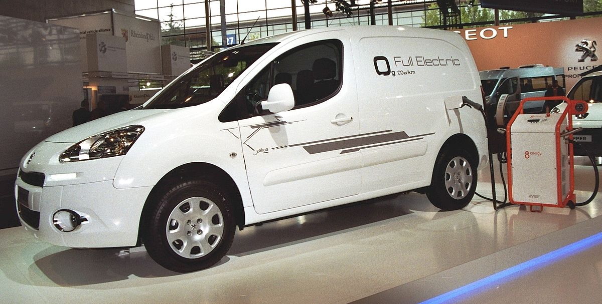 peugeot van electric