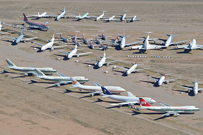 File:Pinal Air Park - Main storage area (13792972885).jpg