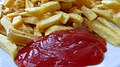 Ketchup mit Pommes Frites