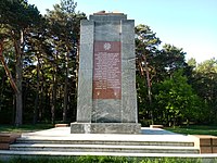 Pomnik Harcerzy Malta Poznań.jpg