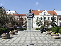 Pomnik gen. Józefa Bema w Ostrołęce.JPG