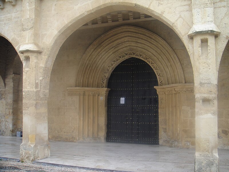 File:Portada principal de la iglesia de San Lorenzo de Córdoba.jpg