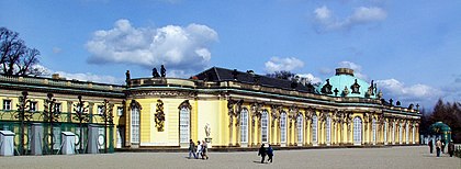 Palazzo Di Sanssouci: Storia, Descrizione del palazzo, La tomba di Federico II