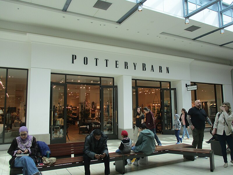 File:Pottery Barn Chinook Centre.jpg