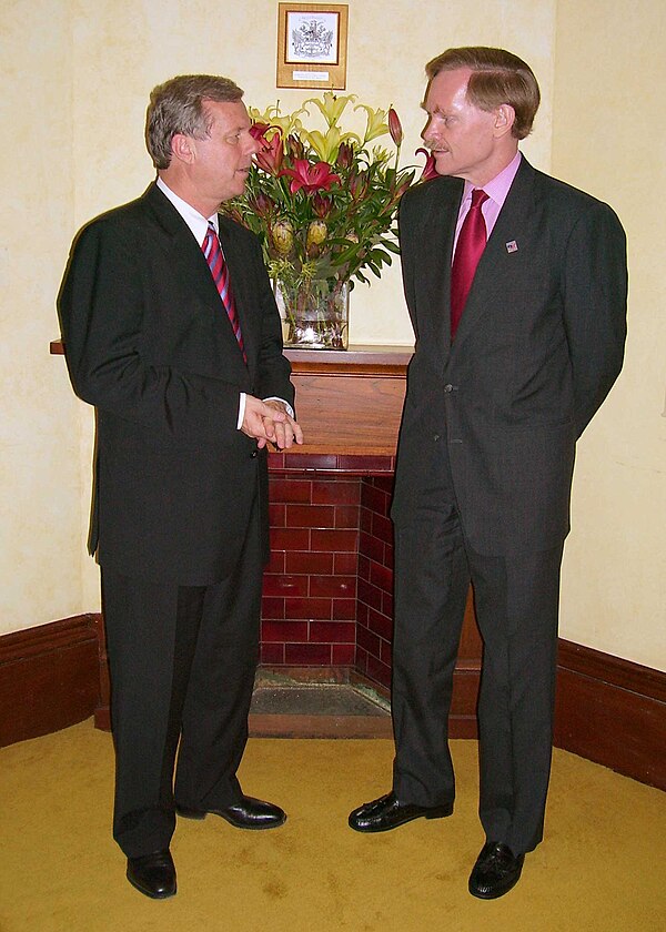 Zoellick with then Premier of South Australia Mike Rann in November 2005