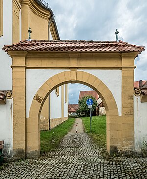 Pretzfeld Kirche Tor-20160731-RM-152433.jpg