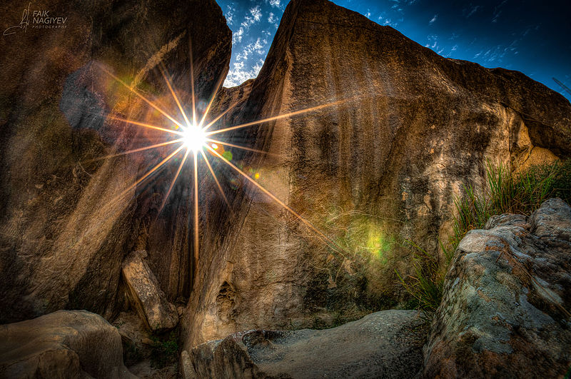 File:Rock paintings of Gobustan.jpg