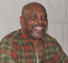 Roscoe Orman played Gordon from 1974 to 2016. He is seen here at the 2007 Texas Book Festival in Austin, Texas. Roscoe orman 2007.jpg