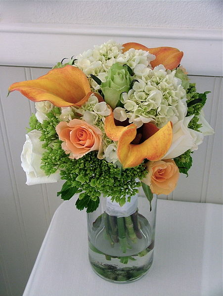 File:Rose hydrangea calla wedding bouquet.jpg