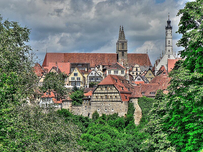 File:Rothenburg ob der Tauber (8493914599) - 2008.jpg