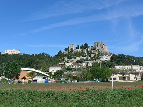 Roussas, 382 inhabitants