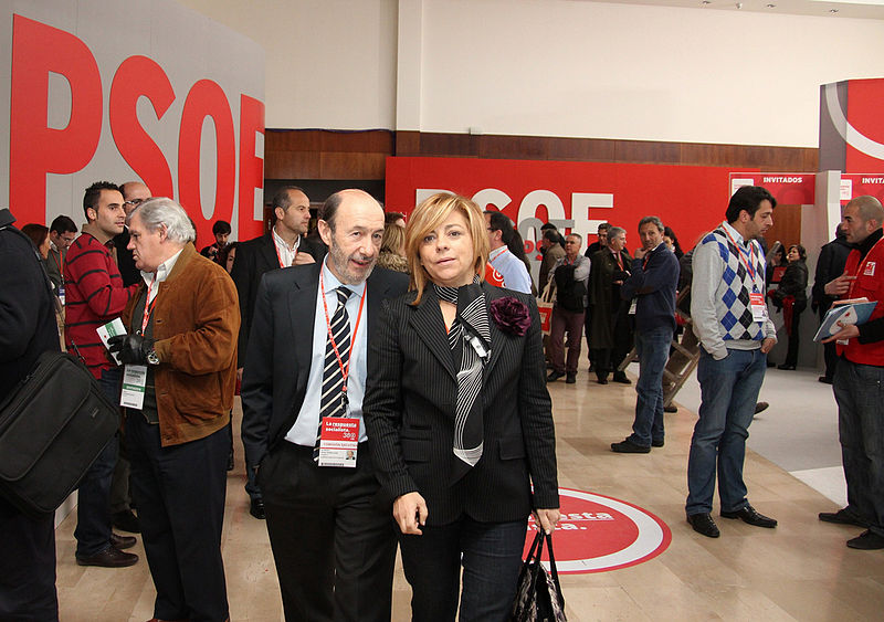 File:Rubalcaba en el 38 Congreso PSOE.jpg