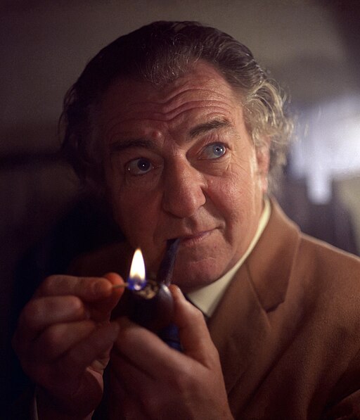 Rupert Davies as Maigret in Murder on Monday