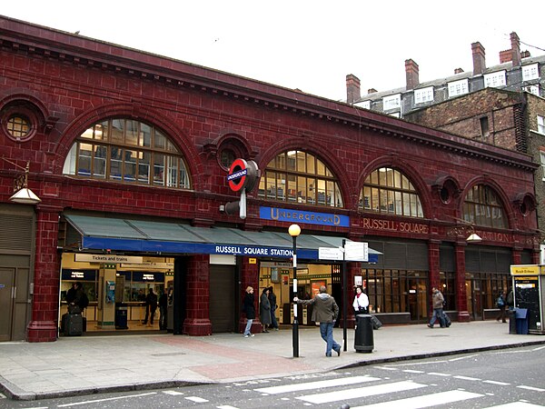 Russell Square station, an example of the Leslie Green design used for the UERL's stations