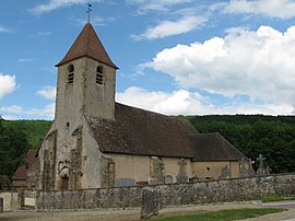 Domecy-sur-Cure'deki kilise