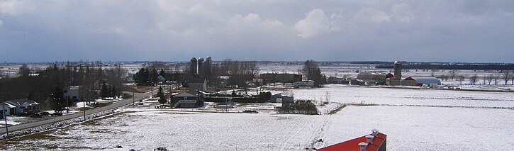 Sainte-Sabine vue du silo de 18 m de la ferme Santschi