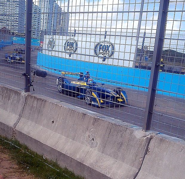 File:Sebastien Buemi (2) ePrix de Punta del Este 2014.jpg