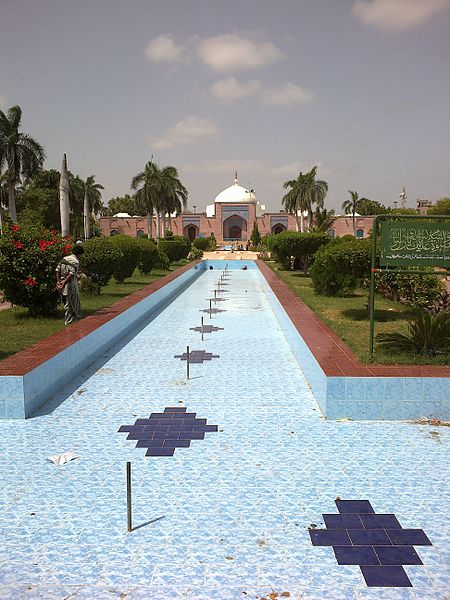 File:Shah jahan mosque.jpg