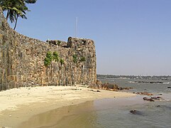 Île de Sindhudurg et son fort maritime.