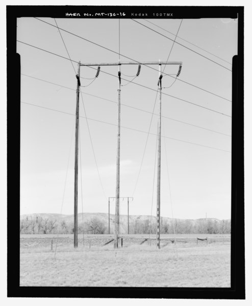 File:South elevation of Structure 47-2 with 16 foot scale - Havre Rainbow Transmission Line, Havre City to Great Falls vicinity, Montana, Great Falls, Cascade County, MT HAER mt-136-16.tif