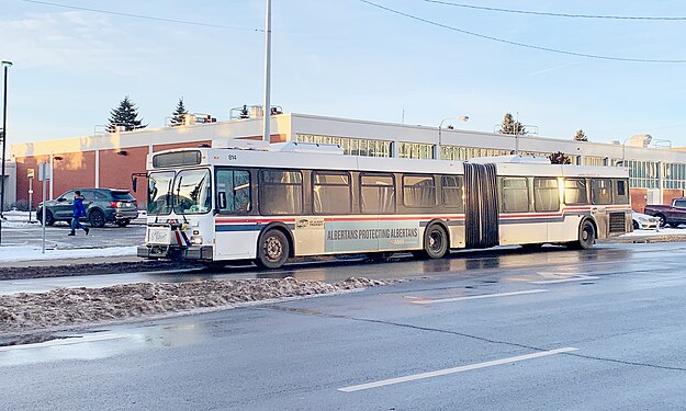 St. Albert Transit New Flyer D60LF on route 202 service to Kingsway Transit Centre via NAIT at 106 Street in Edmonton