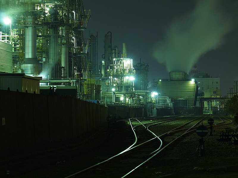 File:Station Chidorichō bij nacht, -5 februari 2011 a.jpg