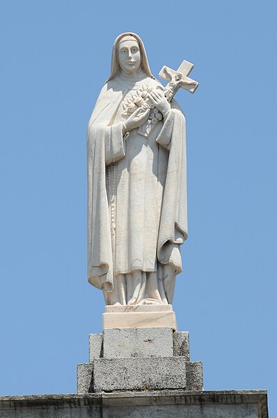 File:Statue in Carmo Church (2).jpg