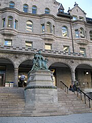 Statue at Royal Victoria College, Montreal