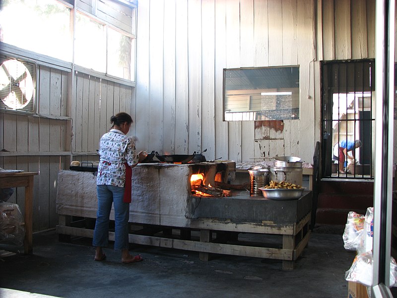 File:Tegucigalpa restaurant.jpg